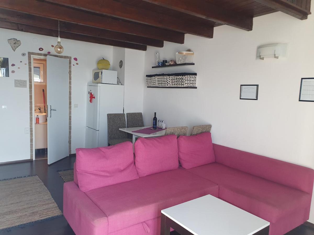 Modern Two Floors Apartment With A Beautiful View Martinscica  Exterior photo